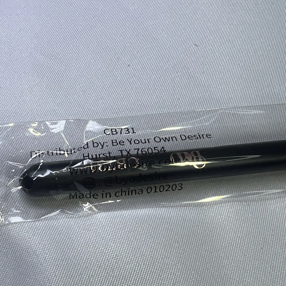 Be Your Own‎ Desire BYOD Buffing Concealer Makeup Brush Ipsy Full Size Product
